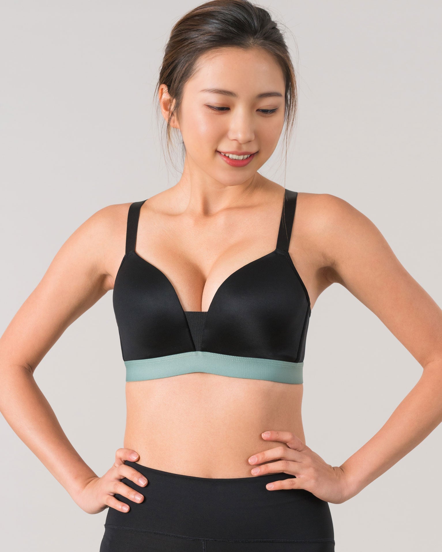 Rōen 若隱 Wireless Form Sports Bra 無鋼圈運動內衣