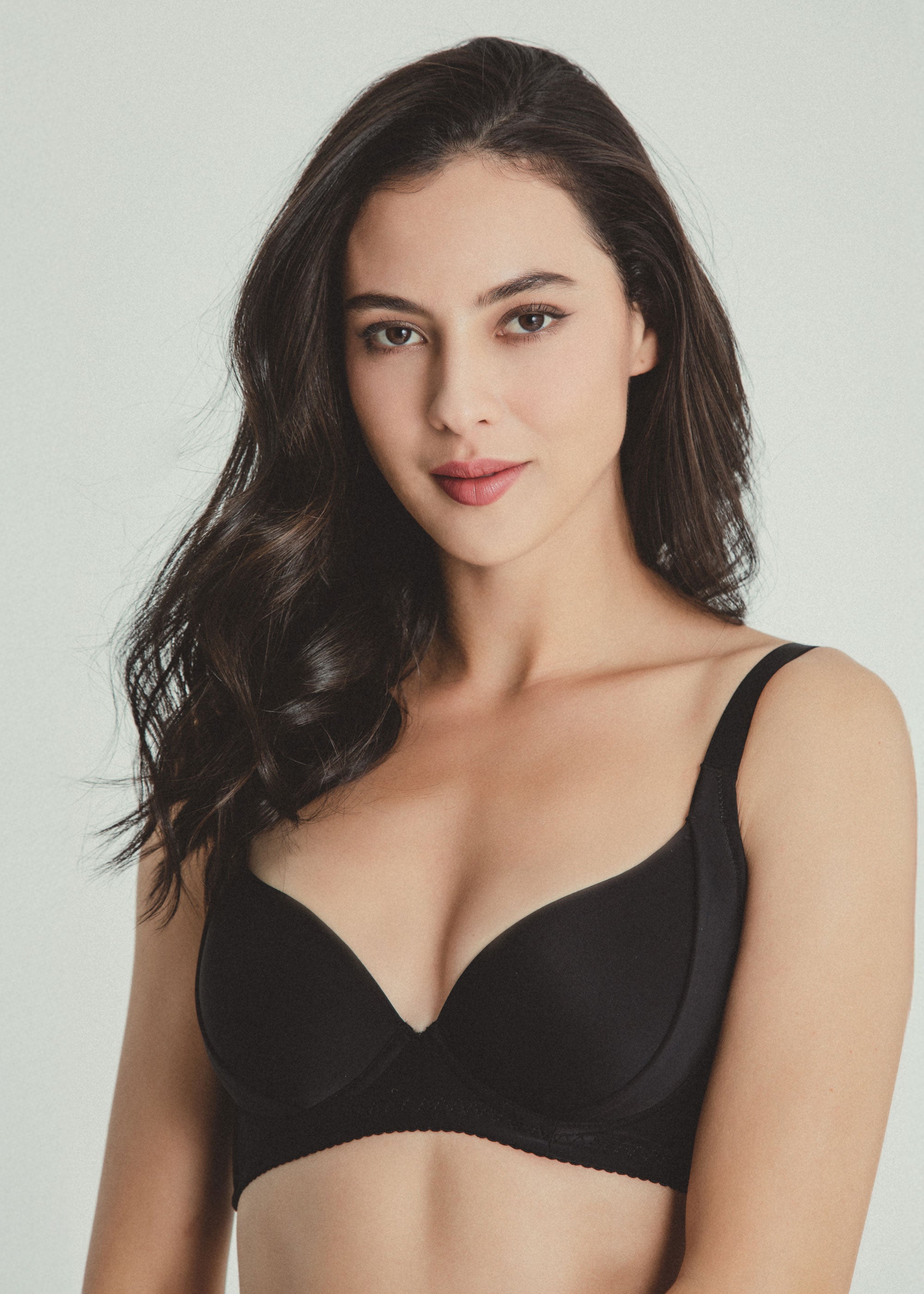 Smoothing T-Shirt Bra | 自然立體無痕 | Black