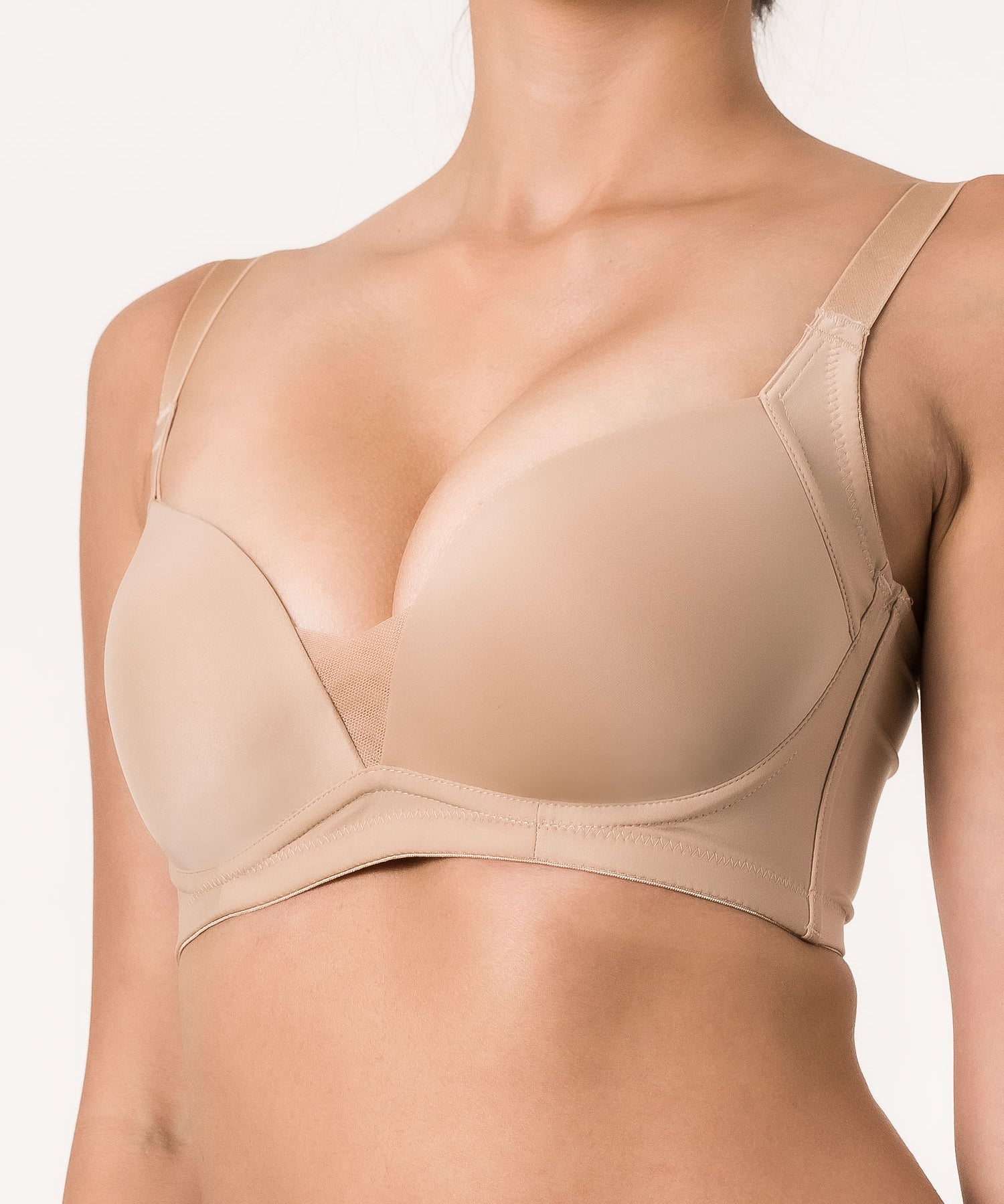 t-shirt-bra-seamless-taupe_00c05f0e-0e68-48b0-aa3d-e05e535c492d.jpg